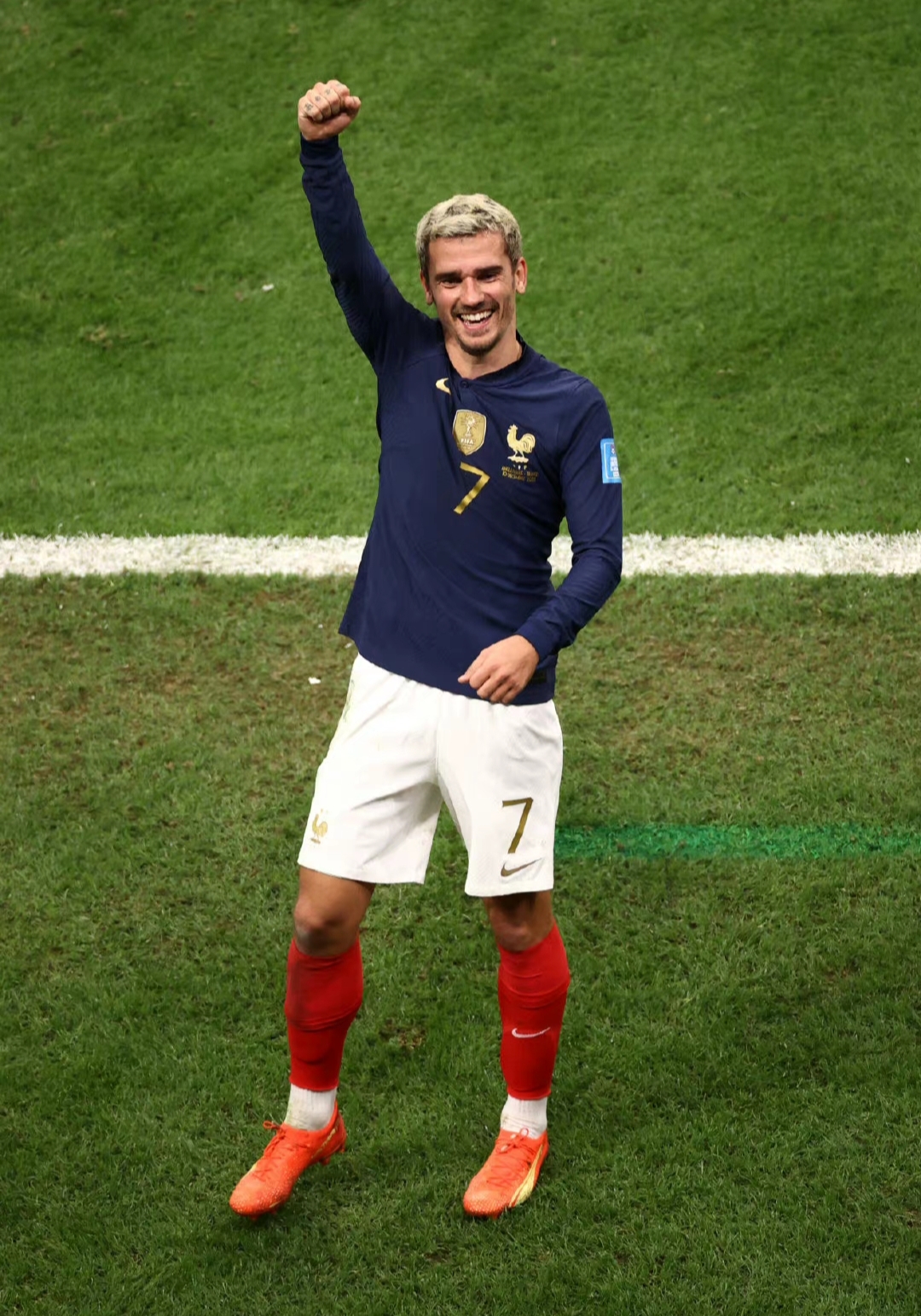 雷火电竞亚洲先驱-英格兰淘汰法国，决赛之路向前迈进的简单介绍