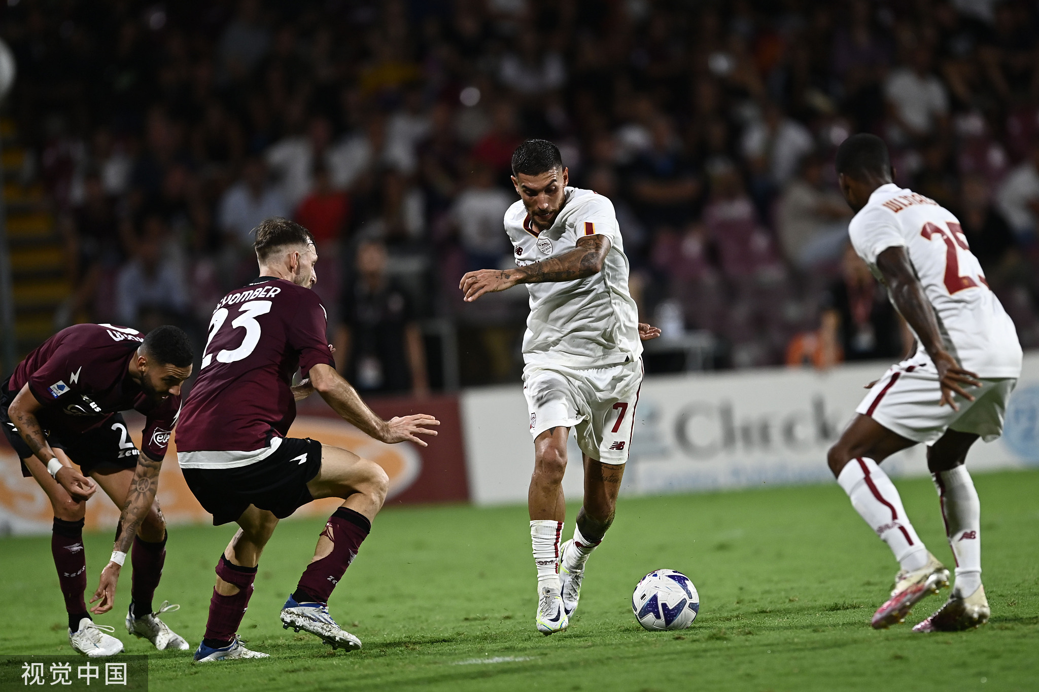 罗马大比分胜出，毫无悬念地取胜的简单介绍