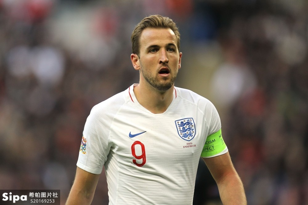 比利时队夺得欧国联小组头名