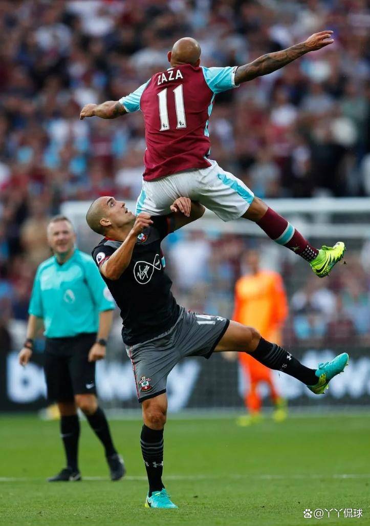 雷火电竞入驻-南安普顿客场翻盘，球队士气大振迎来复苏