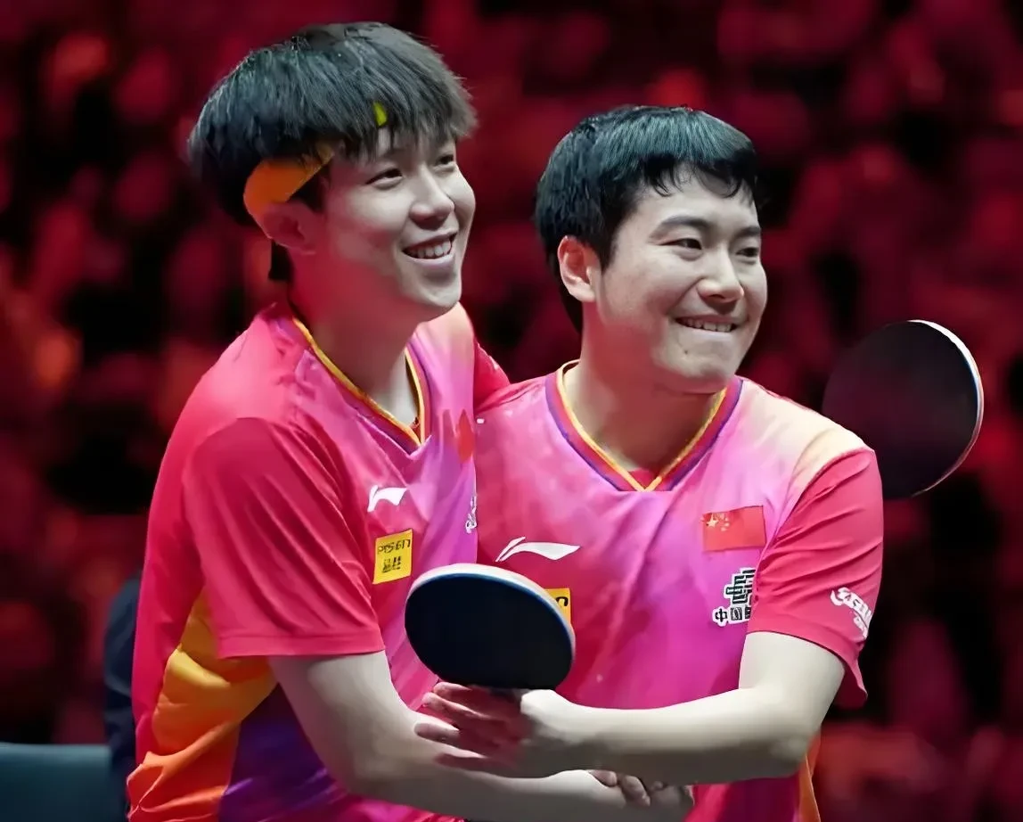 英格兰队逆转日本队,梁靖崑惊艳四座 英格兰队逆转日本队,梁靖崑惊艳四座