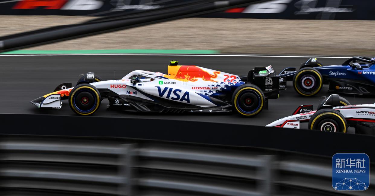 红牛二队完胜雷诺车队，皮亚斯特里关键制胜