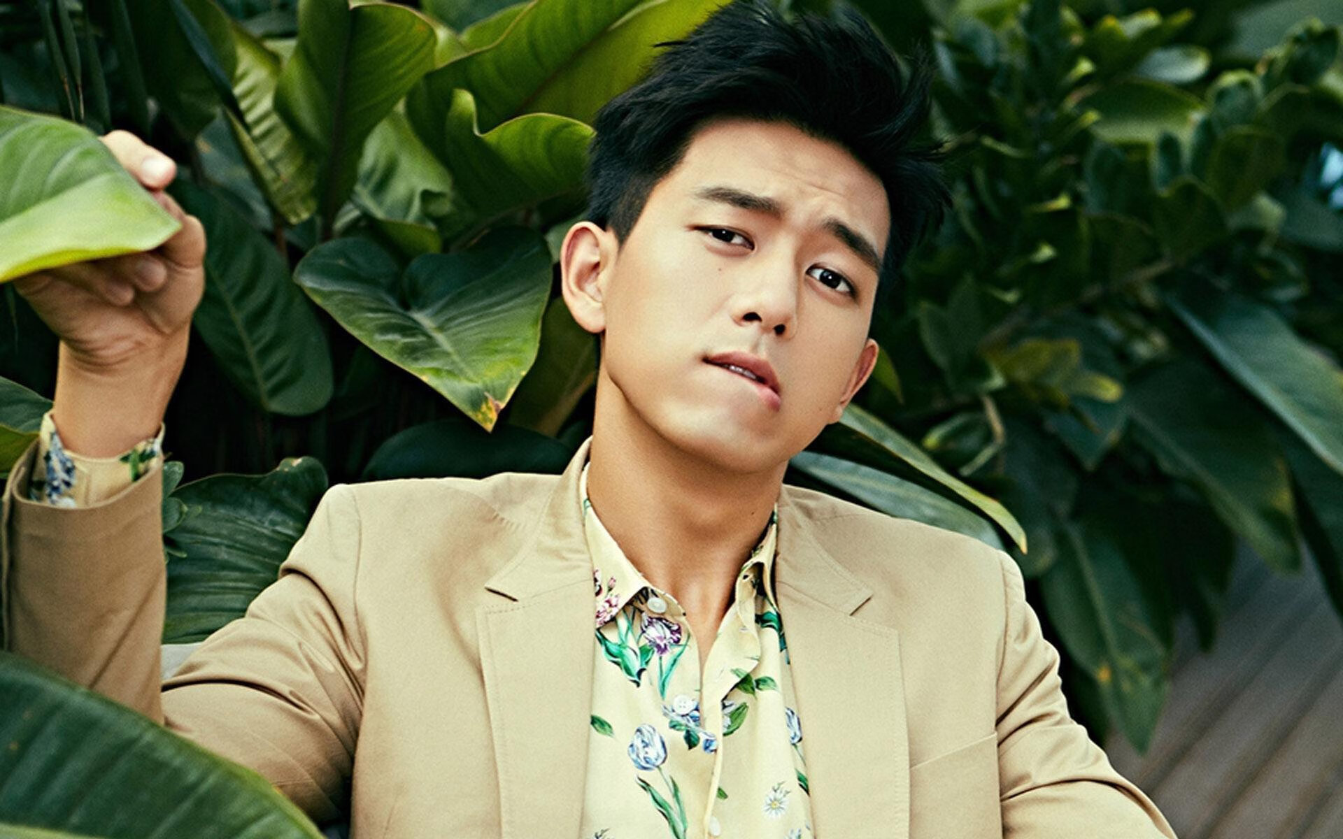 孔德一夫当关，英超争冠之夜的隐形操盘手